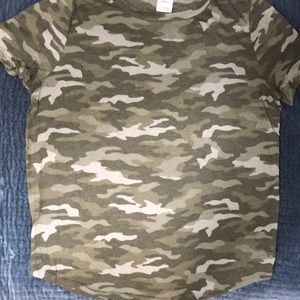 PINK camo short sleeve t-shirt in large
